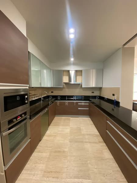 Domus 18, Bangkok, Soi Sukhumvit 18, Khlong Toei, Khlong Toei, Bangkok, 3 Bedrooms, 250 sqm, Condo For Rent, by Blueprint.Property, 500211235 - DDproperty.com