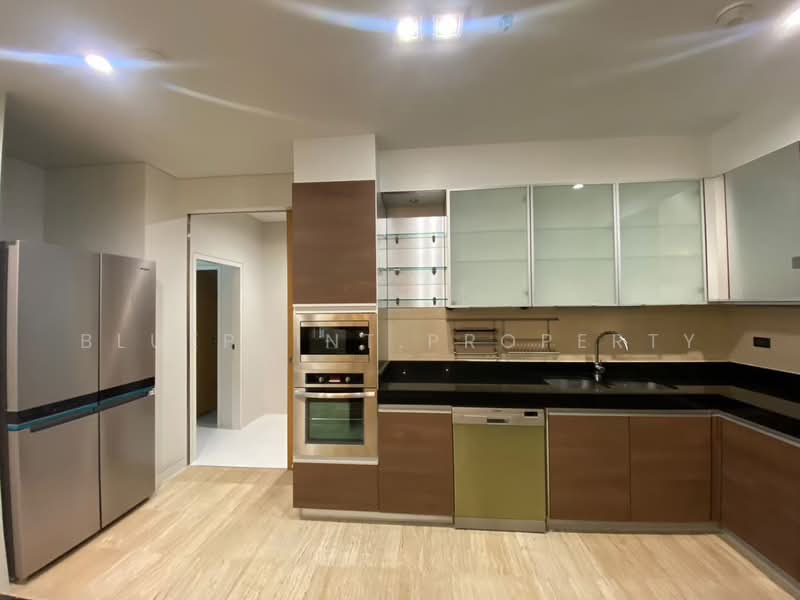 Domus 18, Bangkok, Soi Sukhumvit 18, Khlong Toei, Khlong Toei, Bangkok, 3 Bedrooms, 250 sqm, Condo For Rent, by Blueprint.Property, 500211235 - DDproperty.com