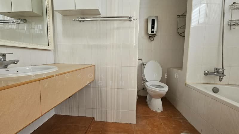 Tai Ping Towers, Bangkok, 582 Soi Sukhumvit 63, Khlong Tan Nua, Watthana, Bangkok, 4 Bedrooms, 252 sqm, Condo For Rent, by BANGKOK PROPERTY AGENTS, 500211238 - DDproperty.com