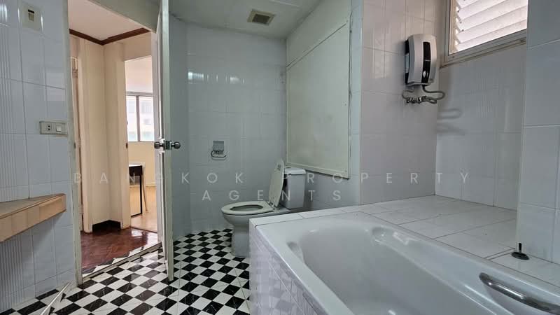 Tai Ping Towers, Bangkok, 582 Soi Sukhumvit 63, Khlong Tan Nua, Watthana, Bangkok, 4 Bedrooms, 252 sqm, Condo For Rent, by BANGKOK PROPERTY AGENTS, 500211238 - DDproperty.com