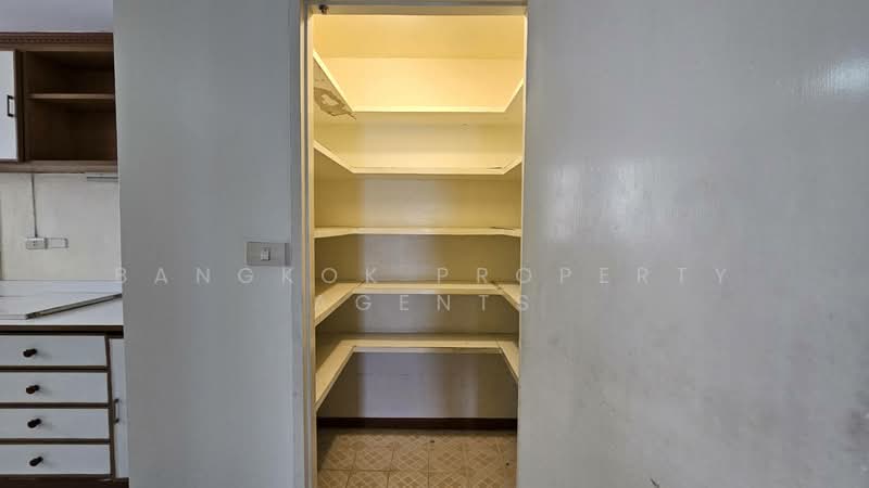 Tai Ping Towers, Bangkok, 582 Soi Sukhumvit 63, Khlong Tan Nua, Watthana, Bangkok, 4 Bedrooms, 252 sqm, Condo For Rent, by BANGKOK PROPERTY AGENTS, 500211238 - DDproperty.com