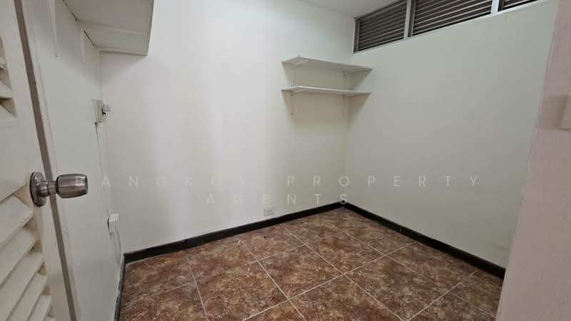 Tai Ping Towers, Bangkok, 582 Soi Sukhumvit 63, Khlong Tan Nua, Watthana, Bangkok, 4 Bedrooms, 252 sqm, Condo For Rent, by BANGKOK PROPERTY AGENTS, 500211238 - DDproperty.com