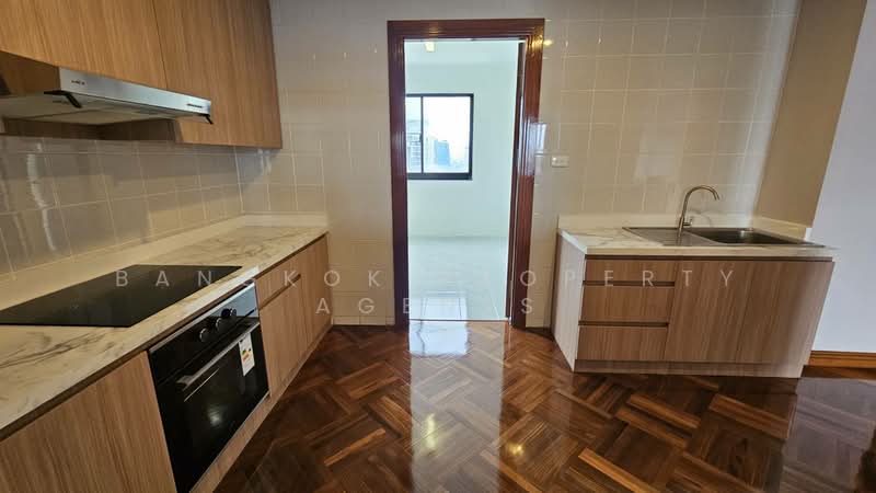 Tai Ping Towers, Bangkok, 582 Soi Sukhumvit 63, Khlong Tan Nua, Watthana, Bangkok, 4 Bedrooms, 252 sqm, Condo For Rent, by BANGKOK PROPERTY AGENTS, 500211238 - DDproperty.com