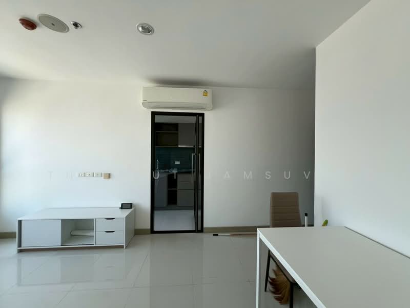 Thana Astoria Pinklao, Bangkok, Soi Charansanitwong 46 Yak 2, Bang Yi Khan, Bang Phlat, Bangkok, 1 Bedroom, 35 sqm, Condo For Rent, by Thitirut Jamsuvun, 500211252 - DDproperty.com