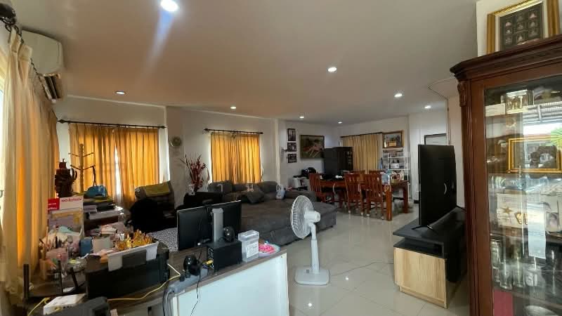 บ้านเดี่ยว 70.1 ตารางวา วิสต้าวิลล์ ลำลูกกา คลอง 3 แปลงริม, Pathum Thani, ชลมาร์คพิจรณา, Lat Sawai, Lam Luk Ka, Pathum Thani, 3 Bedrooms, 160 sqm, Single Detached House For Sale, by คุณ ฐานิต (เตย), 500211253 - DDproperty.com