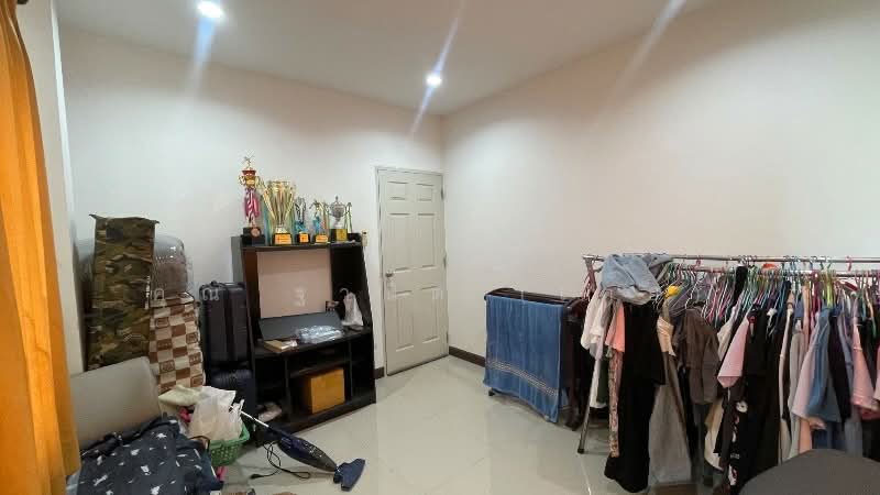 ขาย - บ้านเดี่ยว 70.1 ตารางวา วิสต้าวิลล์ ลำลูกกา คลอง 3 แปลงริม, ปทุมธานี