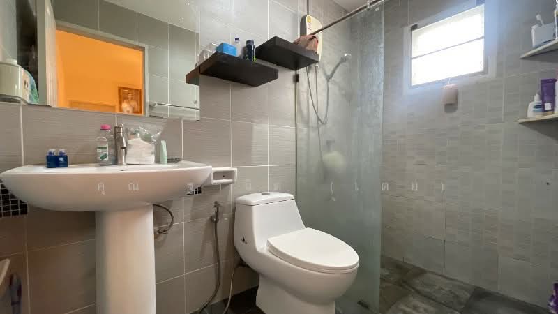 บ้านเดี่ยว 70.1 ตารางวา วิสต้าวิลล์ ลำลูกกา คลอง 3 แปลงริม, Pathum Thani, ชลมาร์คพิจรณา, Lat Sawai, Lam Luk Ka, Pathum Thani, 3 Bedrooms, 160 sqm, Single Detached House For Sale, by คุณ ฐานิต (เตย), 500211253 - DDproperty.com