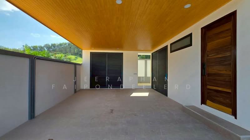 For Sale - New Modern Villa for Sale in the Heart of Ao Nang, Krabi, Krabi