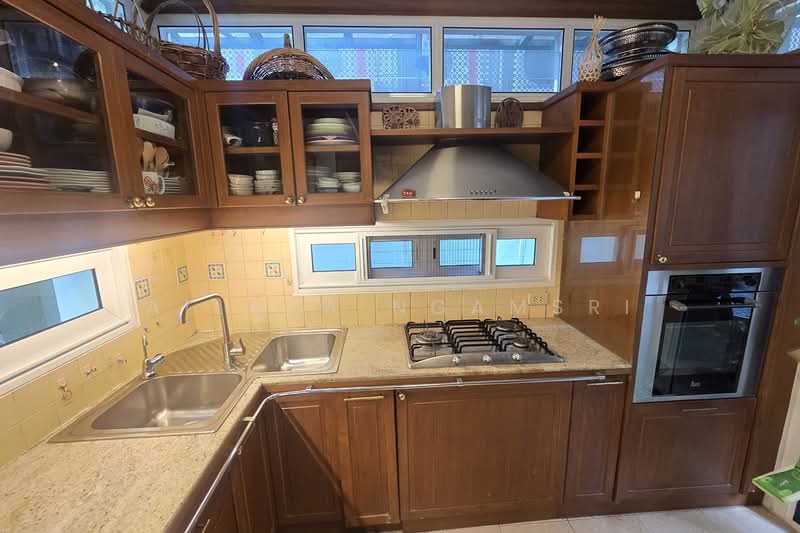 House Sukhumvit 22, Bangkok, Sukhumvit 22, Khlong Toei, Khlong Toei, Bangkok, 5 Bedrooms, 268 sqm, Single Detached House For Sale, by Ailada Ngamsri, 500211267 - DDproperty.com