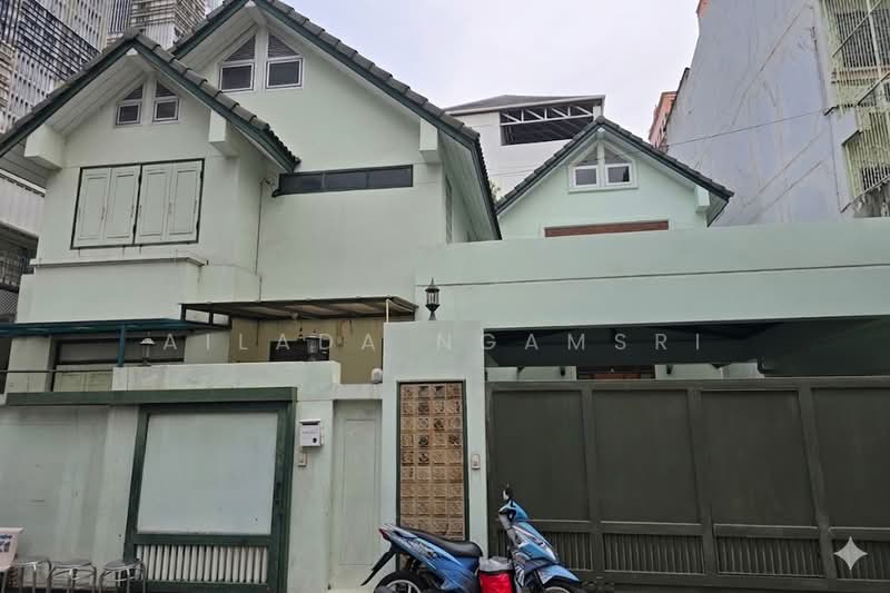 House Sukhumvit 22, Bangkok, Sukhumvit 22, Khlong Toei, Khlong Toei, Bangkok, 5 Bedrooms, 268 sqm, Single Detached House For Sale, by Ailada Ngamsri, 500211267 - DDproperty.com