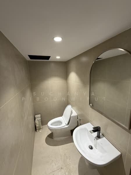 Regent 71 Place, Bangkok, Phra Kanong Nua, Watthana, Bangkok, 4 Bedrooms, 300 sqm, Townhouse For Rent, by Suchanya Piboonwiput, 500211268 - DDproperty.com