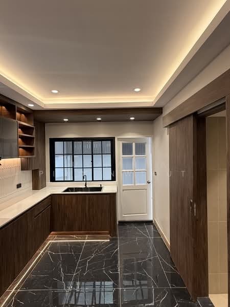Regent 71 Place : รีเจนท์ 71 เพลส, กรุงเทพ, พระโขนงเหนือ, วัฒนา, กรุงเทพ, 300 ตร.ม., ทาวน์เฮ้าส์ ให้เช่า, โดย Suchanya Piboonwiput, 500211268 - DDproperty.com