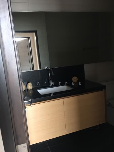 Eight Thonglor Residence, Bangkok, Eight Thonglor Building 88/36, Khlong Tan Nua, Watthana, Bangkok, 1 Bedroom, 49 sqm, Condo For Rent, by Agentbkk, 500211274 - DDproperty.com