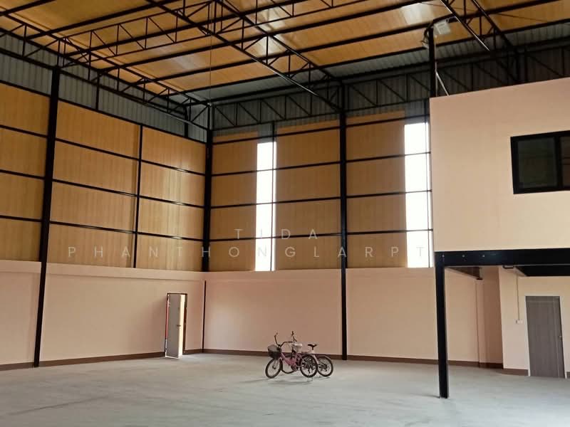 Warehouse with office space for rent, Ladkrabang 14/1, near Suvarnabhumi Airport., Bangkok, Lat Krabang, Lat Krabang, Bangkok, , 300 sqm, Warehouse/Factory For Rent, by Tida phanthonglarptawee, 500211282 - DDproperty.com