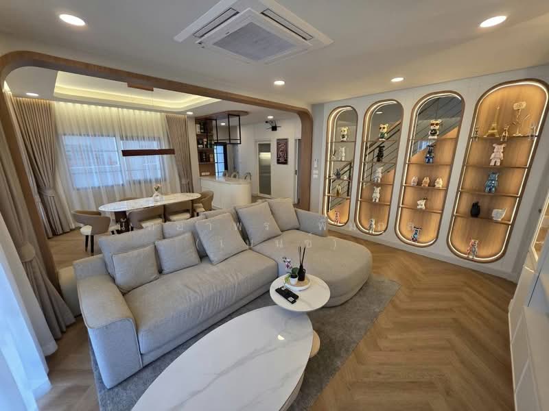 Centro Bangna, Samut Prakan, 111 Soi 3, Bang Kaeo, Bang Plee, Samut Prakan, 4 Bedrooms, 265 sqm, Single Detached House For Rent, by Nattayaporn Peumkul (Benz), 500211286 - DDproperty.com