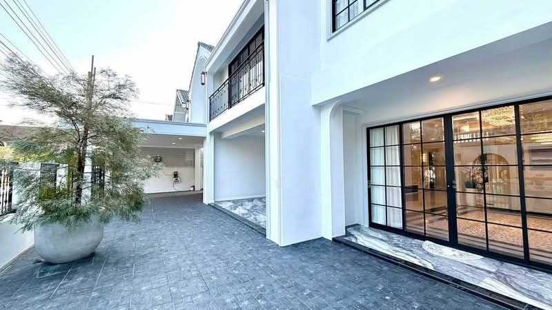 WPDD-112 บ้านเดี่ยว ลาดพร้าว 71 The Luxury of Grand Space เนื้อที่ 82 ตร.วา, Bangkok, Lat Phrao, Lat Phrao, Bangkok, 5 Bedrooms, 300 sqm, Single Detached House For Sale, by วันวิสาข์ ปัญจรงคะ, 500211290 - DDproperty.com