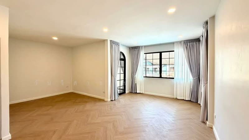 WPDD-112 บ้านเดี่ยว ลาดพร้าว 71 The Luxury of Grand Space เนื้อที่ 82 ตร.วา, Bangkok, Lat Phrao, Lat Phrao, Bangkok, 5 Bedrooms, 300 sqm, Single Detached House For Sale, by วันวิสาข์ ปัญจรงคะ, 500211290 - DDproperty.com