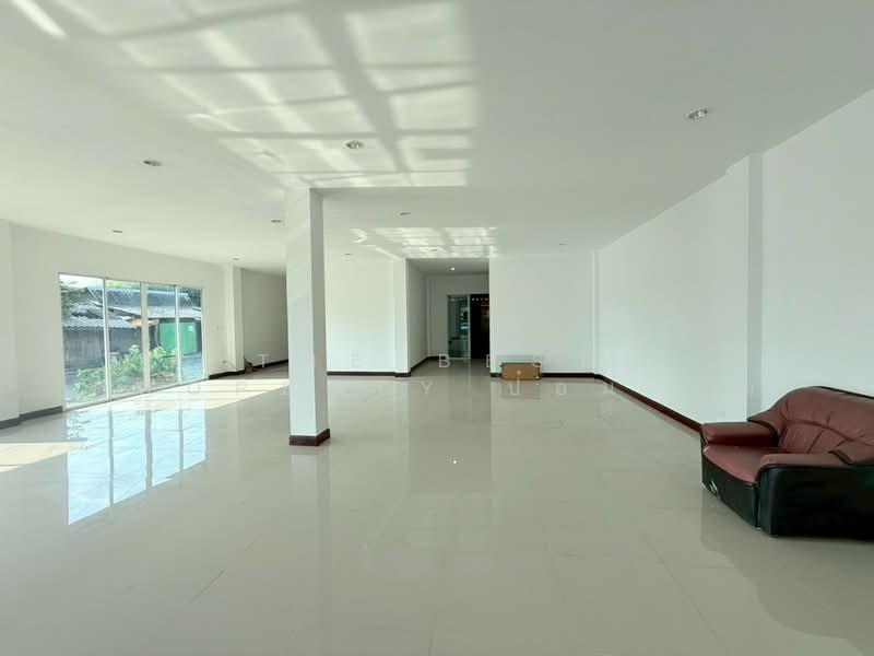 อาคารพาณิชย์ลำลูกกา ปทุมธานี, Pathum Thani, Lat Sawai, Lam Luk Ka, Pathum Thani, , 120 sqm, Shophouse For Sale, by The Best Property ป๋อมแป๋ม, 500211314 - DDproperty.com