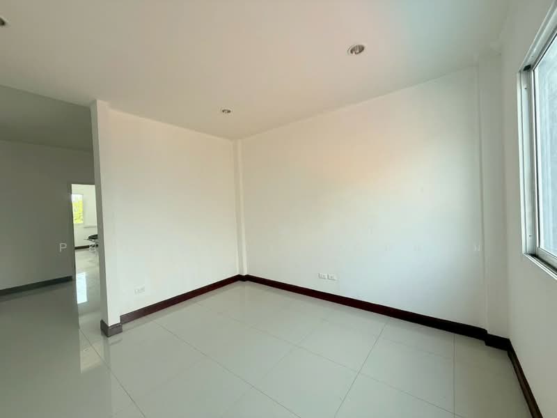 อาคารพาณิชย์ลำลูกกา ปทุมธานี, Pathum Thani, Lat Sawai, Lam Luk Ka, Pathum Thani, , 120 sqm, Shophouse For Sale, by The Best Property ป๋อมแป๋ม, 500211314 - DDproperty.com