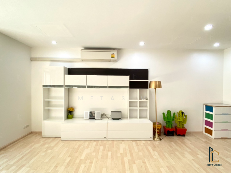 Areeya Mandarina Sukhumvit 77, Bangkok, Sukhumvit 77 Road (On Nut), Suan Luang, Suan Luang, Bangkok, 3 Bedrooms, 190 sqm, Townhouse For Sale, by Metas M, 500211335 - DDproperty.com