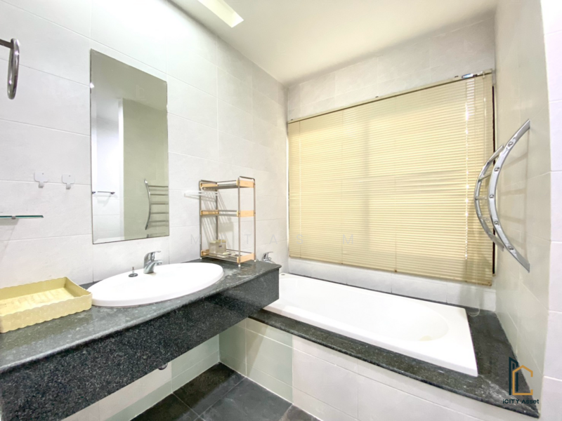 Areeya Mandarina Sukhumvit 77, Bangkok, Sukhumvit 77 Road (On Nut), Suan Luang, Suan Luang, Bangkok, 3 Bedrooms, 190 sqm, Townhouse For Sale, by Metas M, 500211335 - DDproperty.com