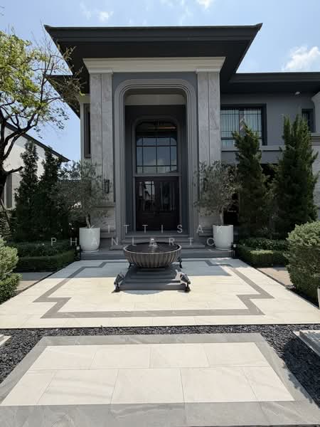 Grand Bangkok Boulevard Krungthepkritha : แกรนด์ บางกอก บูเลอวาร์ด กรุงเทพกรีฑา, กรุงเทพ, ถนน ศรีนครินทร์-ร่มเกล้า, คลองสามประเวศ, ลาดกระบัง, กรุงเทพ, 521 ตร.ม., บ้านเดี่ยว ขาย, โดย Kittisak Phanlertchavarit, 500211341 - DDproperty.com