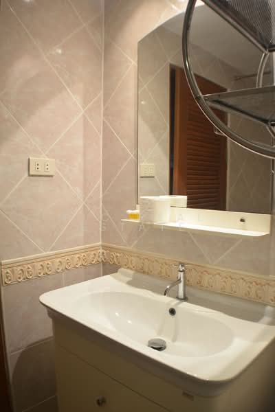 Jomtien Beach Condo, Chon Buri (Pattaya), Nong Pru, Bang Lamung (Pattaya), Chon Buri (Pattaya), 1 Bedroom, 30 sqm, Condo For Sale, by PLC real estate, 500211343 - DDproperty.com