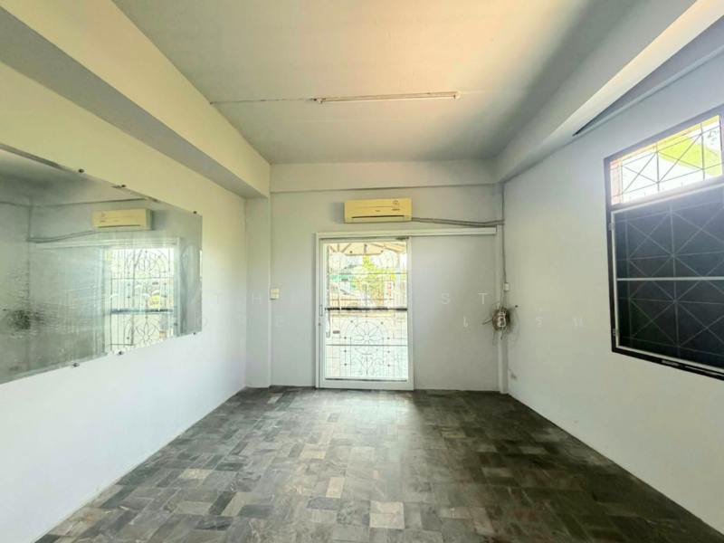 กัลยาพิเชษฐ์ นครปฐม, Nakhon Pathom, Bo Phlap, Muang Nakhon Pathom, Nakhon Pathom, 4 Bedrooms, 100 sqm, Townhouse For Sale, by The Best Property เอิร์น, 500211346 - DDproperty.com