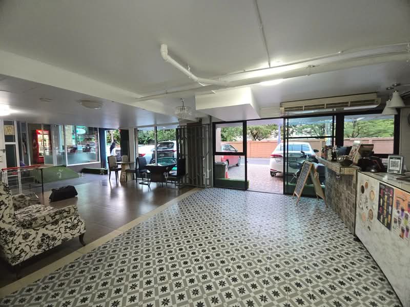 WPDD-113 ขายเซอร์วิสอพาร์ทเม้นท์ เอกมัย เนื้อที่ 215 ตารางวา 7ชั้น, Bangkok, Khlong Tan Nua, Watthana, Bangkok, 10+ Bedrooms, 3,500 sqm, Townhouse For Sale, by วันวิสาข์ ปัญจรงคะ, 500211347 - DDproperty.com