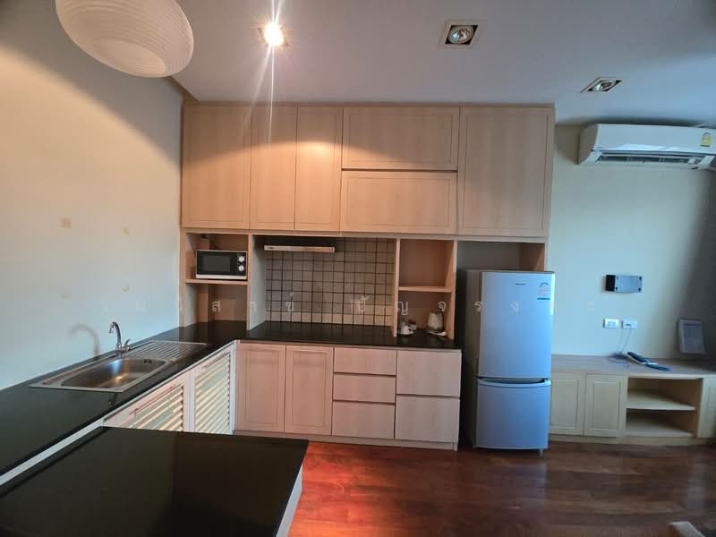 WPDD-113 ขายเซอร์วิสอพาร์ทเม้นท์ เอกมัย เนื้อที่ 215 ตารางวา 7ชั้น, Bangkok, Khlong Tan Nua, Watthana, Bangkok, 10+ Bedrooms, 3,500 sqm, Townhouse For Sale, by วันวิสาข์ ปัญจรงคะ, 500211347 - DDproperty.com