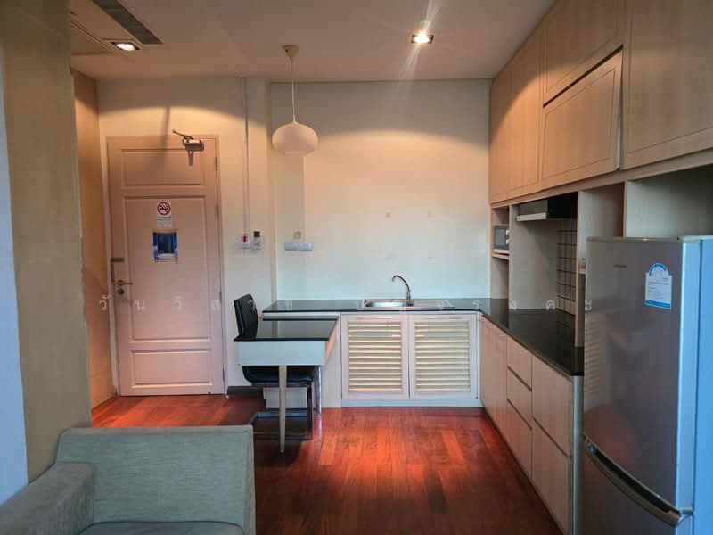 WPDD-113 ขายเซอร์วิสอพาร์ทเม้นท์ เอกมัย เนื้อที่ 215 ตารางวา 7ชั้น, Bangkok, Khlong Tan Nua, Watthana, Bangkok, 10+ Bedrooms, 3,500 sqm, Townhouse For Sale, by วันวิสาข์ ปัญจรงคะ, 500211347 - DDproperty.com