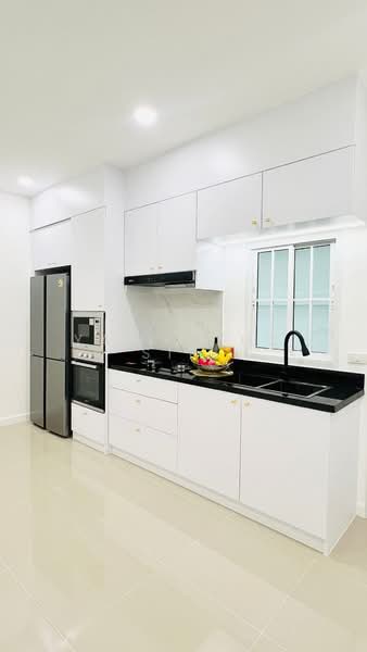 Raviporn City Home Village : รวิพร ซิตี้โฮม วิลเลจ, ชลบุรี, 74/1 ถ.หนองไม้แก่น, หนองปรือ, บางละมุง, ชลบุรี, 226 ตร.ม., วิลล่า ขาย, โดย Yaowaluck Sirinapho, 500211351 - DDproperty.com