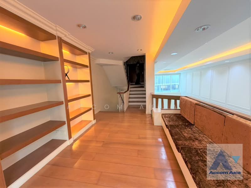 Renovated Modern House with High Ceiling and Bright Airy Space, Bangkok, Khlong Tan Nua, Watthana, Bangkok, 4 Bedrooms, 350 sqm, Single Detached House For Rent, by Accom Asia, 500211352 - DDproperty.com