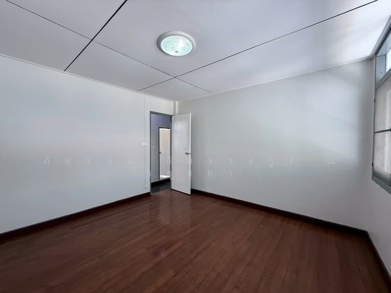 หมู่บ้านสหกรณ์การบินไทย แจ้งวัฒนะ-ปากเกร็ด ซอยแจ้งวัฒนะ-ปากเกร็ด43 ถนนแจ้งวัฒนะ ถนนบางก, นนทบุรี, แจ้งวัฒนะ-ปากเกร็ด, คลองเกลือ, ปากเกร็ด, นนทบุรี, 144 ตร.ม., บ้านแฝด ขาย, โดย ภัทรนัน อิศรางกูร ณ อยุธยา, 500211364 - DDproperty.com