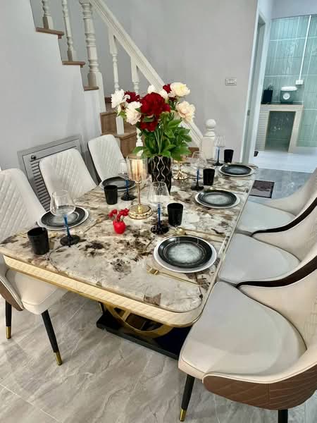 K.C. Ramintra 8, Bangkok, Hathairat Road, Sam Wa Tawan Tok, Khlong Sam Wa, Bangkok, 4 Bedrooms, 100 sqm, Townhouse For Sale, by สรภพ ยอดไชย (สีฝุ่น), 500211370 - DDproperty.com