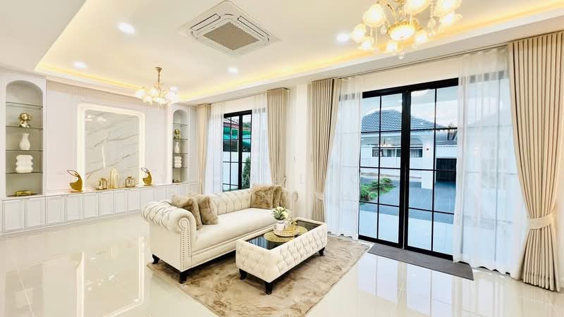 Pool Villa, Chon Buri (Pattaya), Nong Pru, Bang Lamung (Pattaya), Chon Buri (Pattaya), 3 Bedrooms, 380 sqm, Single Detached House For Sale, by Yaowaluck Sirinapho, 500211404 - DDproperty.com