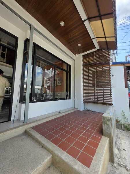 ขาย บ้าน 4 ชั้น มีดาดฟ้า เหมาะทำร้านอาหาร ประตู 108 มอ. พื้นที่ 23 ตร.วา ขนาด 4-5 ห้องนอน, สงขลา, คอหงส์, หาดใหญ่, สงขลา, 80 ตร.ม., ทาวน์เฮ้าส์ ขาย, โดย Rachen Nopsuwan, 500211428 - DDproperty.com