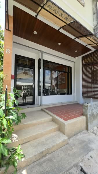 For Sale - Four-story house with rooftop for sale, suitable for a restaurant, near Gate 108 of Prince of Songkl, Songkhla