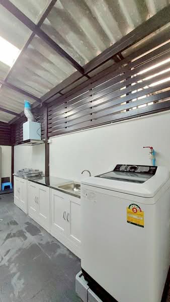 The Connect Pattanakarn 38, Bangkok, Soi Phatthanakan 38, Phatthanakan Road, Suan Luang, Suan Luang, Bangkok, 3 Bedrooms, 168 sqm, Townhouse For Rent, by Airada Parasarn, 500211430 - DDproperty.com