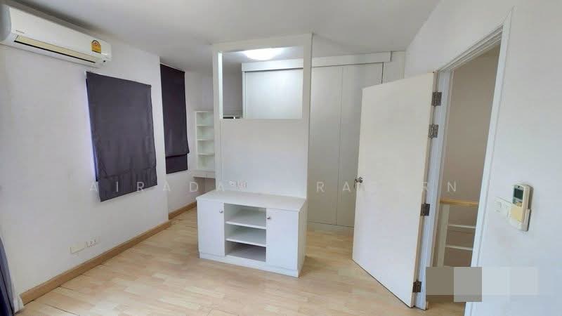 The Connect Pattanakarn 38, Bangkok, Soi Phatthanakan 38, Phatthanakan Road, Suan Luang, Suan Luang, Bangkok, 3 Bedrooms, 168 sqm, Townhouse For Rent, by Airada Parasarn, 500211430 - DDproperty.com