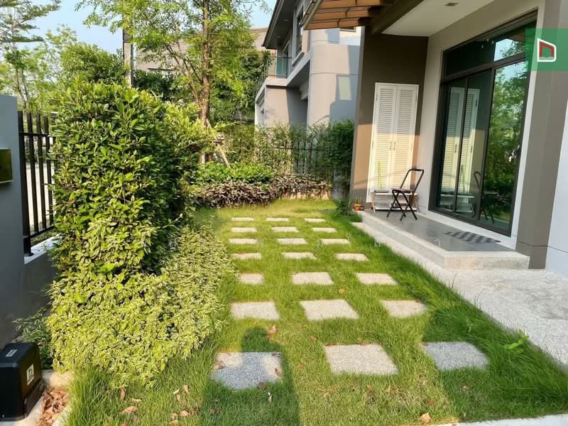 Venue ID Motorway Rama 9, Bangkok, Phatthana Chonburi Road 4, Khlong Song Ton Nun, Lat Krabang, Bangkok, 3 Bedrooms, 163 sqm, Single Detached House For Sale, by ธนสร พรมโสภา, 500211442 - DDproperty.com