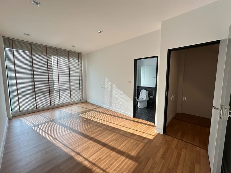 ให้เช่าบ้านใหม่ หลังมุม ทำเลโชคชัย 4 บ้านแฝด สวย เนื้อที่เยอะ เหมาะทำออฟฟิศ, กรุงเทพ, โชคชัย 4, ลาดพร้าว, ลาดพร้าว, กรุงเทพ, 300 ตร.ม., บ้านแฝด ให้เช่า, โดย บุษบา รัตนวงษ์ชัย, 500211444 - DDproperty.com