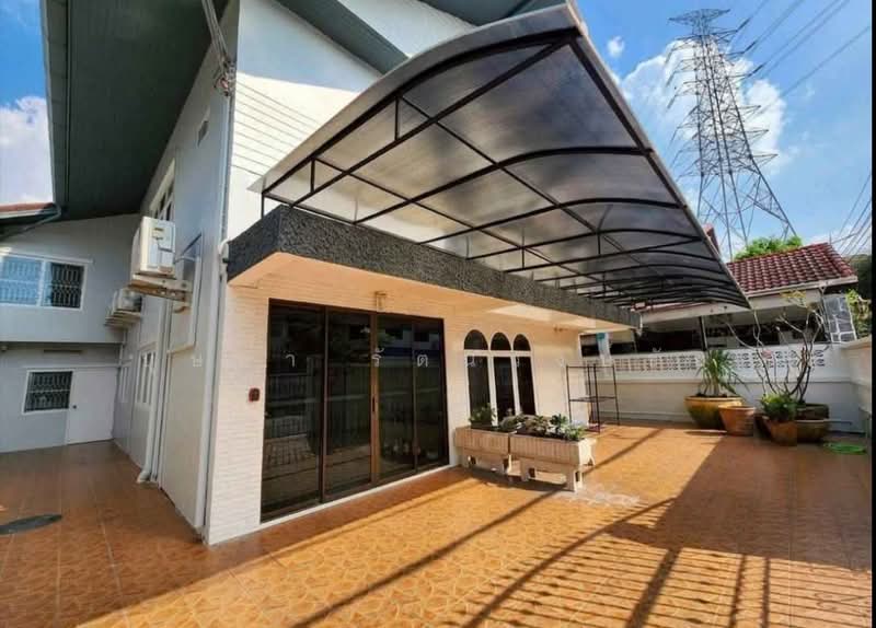 For Rent - จดบริษัทได้ ทำเล MRT ห้วยขวาง ซ.ประชาราษฎร์บำเพ็ญ 17 ให้เช่าบ้านเดี่ยว 6 นอน บ้านสวย เฟอร์ครบ, Bangkok