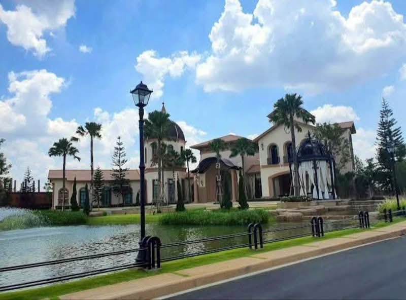 Nantawan Ramintra-Paholyothin 50, Bangkok, Thep Rak Road, Tha Rang, Bang Khen, Bangkok, 4 Bedrooms, 291 sqm, Single Detached House For Rent, by สรภพ ยอดไชย (สีฝุ่น), 500211475 - DDproperty.com