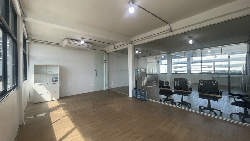 For Rent - ปล่อยเช่าห้องออฟฟิศ จตุจักร ใกล้ BTS จตุจักร, Bangkok