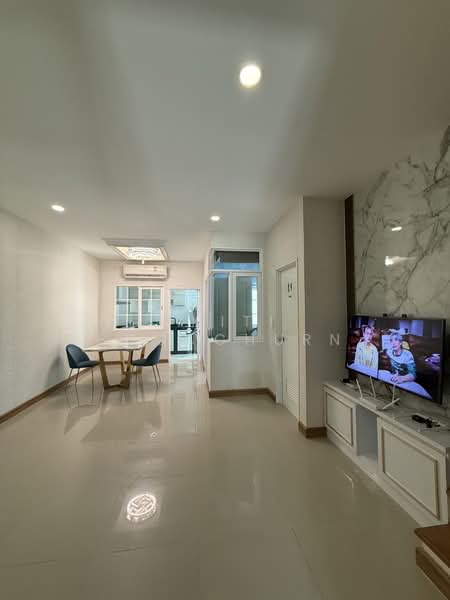 Golden Town Sathorn, Bangkok, Kanlapaphruek Road, Bangkhuntien, Chom Thong, Bangkok, 4 Bedrooms, 120 sqm, Townhouse For Rent, by Thiti Boonchurn, 500211510 - DDproperty.com