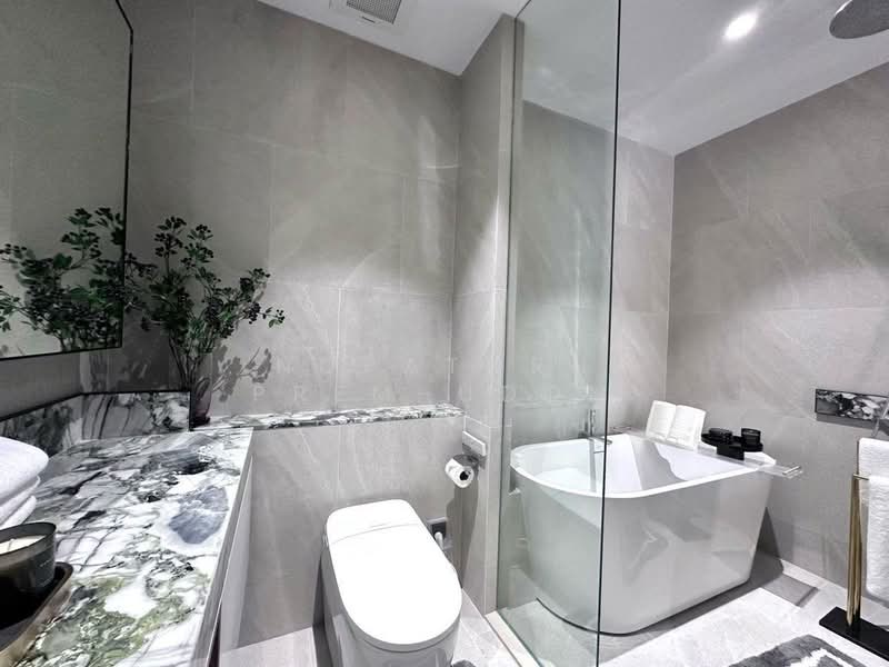 ROMM Convent, Bangkok, 42 Convent Road, Silom, Bang Rak, Bangkok, 2 Bedrooms, 118 sqm, Condo For Sale, by Nopatorn Prem-udom, 500211541 - DDproperty.com