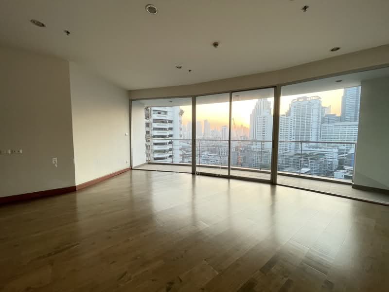 For Sale - The Master Centrium Asoke-Sukhumvit, Bangkok