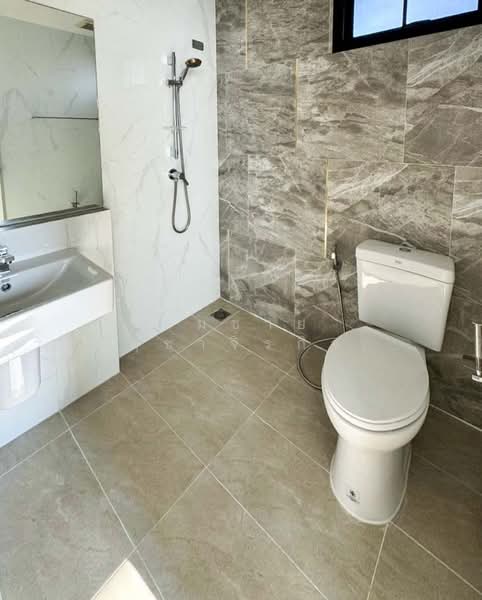 Q Prime Sukhumvit 77 : คิว ไพร์ม สุขุมวิท 77, กรุงเทพ, ซอย อ่อนนุช 46, สวนหลวง, สวนหลวง, กรุงเทพ, 180 ตร.ม., ทาวน์เฮ้าส์ ให้เช่า, โดย สมชาย ฤชาจิรกิจ, 500211560 - DDproperty.com