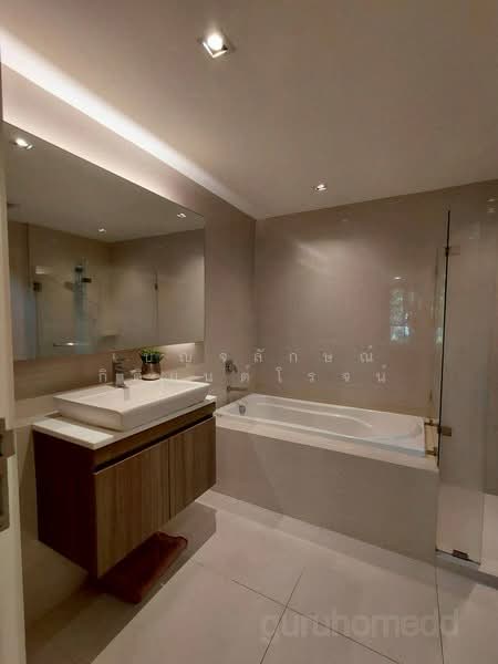 Vtara Sukhumvit 36, Bangkok, 118 Soi Saen Sabai, Phra Kanong, Khlong Toei, Bangkok, 2 Bedrooms, 65 sqm, Condo For Rent, by เบญจลักษณ์ กิติยนต์โรจน์, 500211566 - DDproperty.com